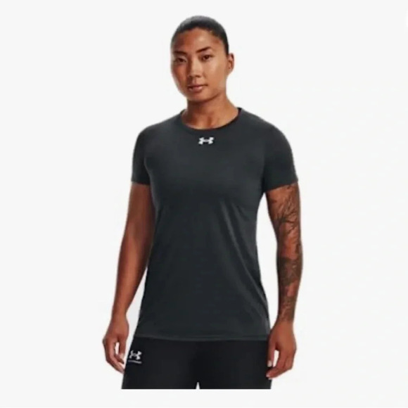Under Armour Women's  Loose stealth Tech Short Seleve Shirt Sz XS NwT #001 - Picture 1 of 2